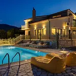 Utopia Luxury Βίλα