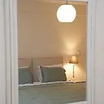 Utopia Luxury *